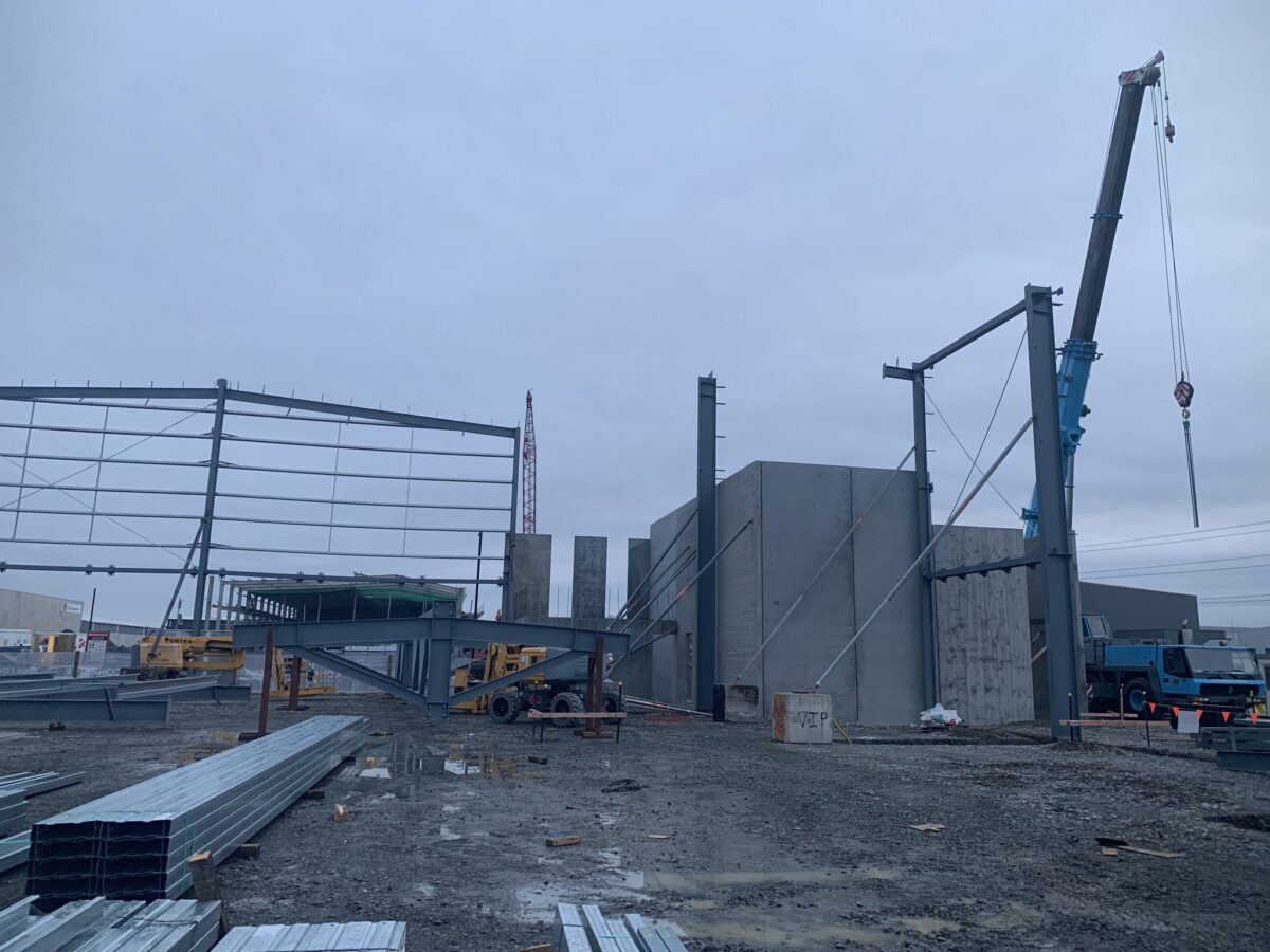 VIP_structural_Steel_Project_9_commerce_cresant_1