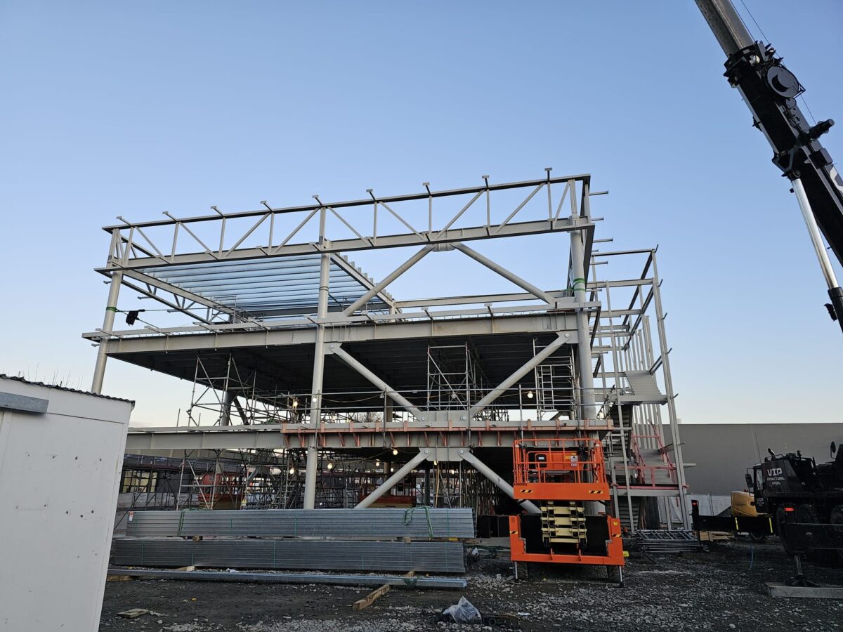 VIP_structural_Steel_Project_lexus_showroom_4