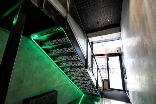 vip steel stairs high st christchurch 11:7:19 web 27