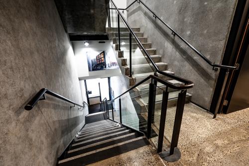 vip steel stairs high st christchurch 11:7:19 web 43